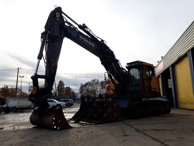 Volvo ECR235EL