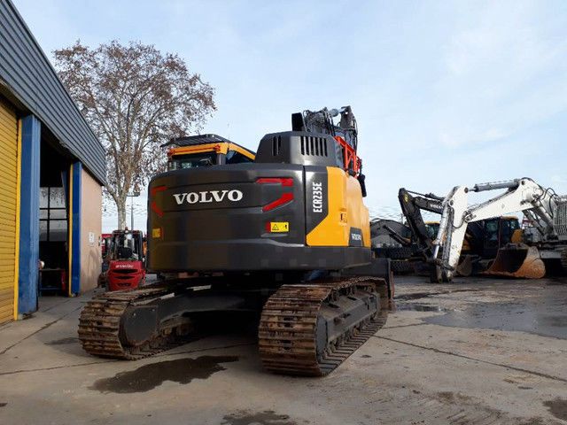 Volvo ECR235EL